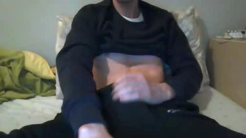 Snapshot of 00europeboy00 chatting on February 2026 02:32:01 AM 00europeboy00 online show from February 2026 02:32:01 AM