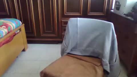 Snapshot of 01hugo chatting on April 2026 02:17:02 PM 01hugo online show from April 2026 02:17:02 PM