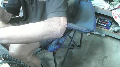 04oldskool online show from October 2025 04:22:01 AM