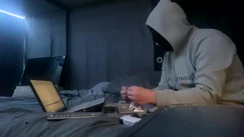 05mechanic1979 online show from November 2025 03:34:01 AM