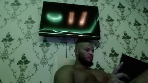 Snapshot of 0_kingsley chatting on January 2025 07:13:02 PM Kingsley online show from January 2025 07:13:02 PM