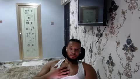 Snapshot of 0_kingsley chatting on January 2025 10:15:02 PM Kingsley online show from January 2025 10:15:02 PM