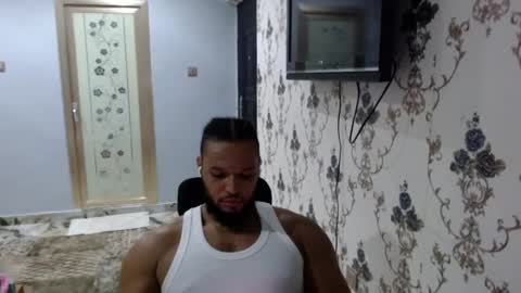 Snapshot of 0_kingsley chatting on January 2025 08:43:02 PM Kingsley online show from January 2025 08:43:02 PM