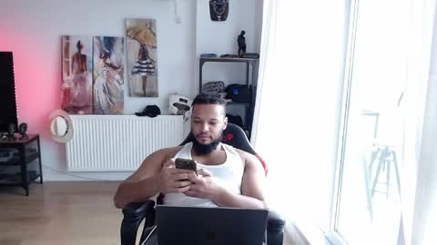 Snapshot of 0_kingsley chatting on April 2026 05:00:02 PM Kingsley online show from April 2026 05:00:02 PM