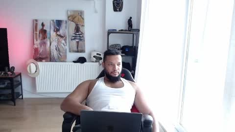 Snapshot of 0_kingsley chatting on May 2026 04:48:01 PM Kingsley online show from May 2026 04:48:01 PM