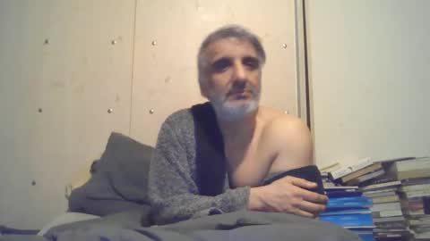 Snapshot of 0luvmonkey chatting on April 2026 01:25:01 AM 0luvmonkey online show from April 2026 01:25:01 AM