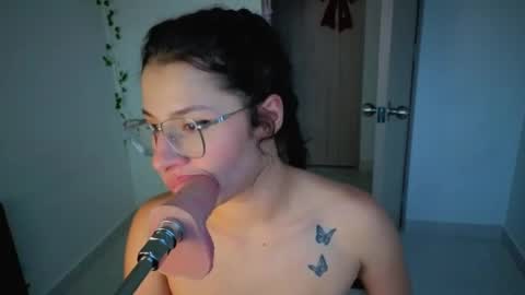 Steven  e online show from November 2025 10:41:02 PM