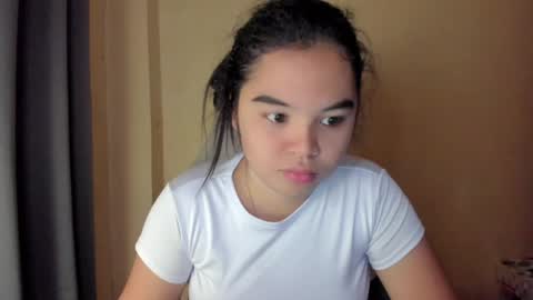 Snapshot of 0wwlo0k chatting on May 2026 06:32:01 AM 0wwlo0k online show from May 2026 06:32:01 AM