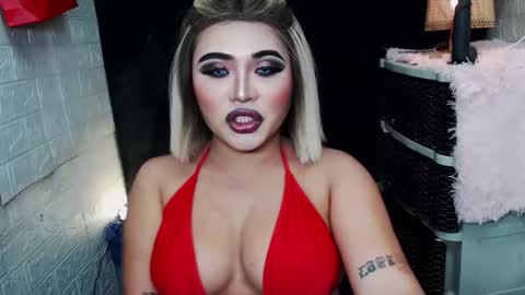 sexy kia online show from April 2026 12:35:01 AM