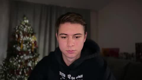 Lance online show from December 2025 04:35:02 PM