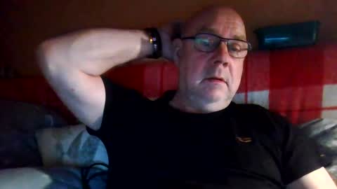 Snapshot of 17revox chatting on January 2025 06:44:01 PM 17revox online show from January 2025 06:44:01 PM