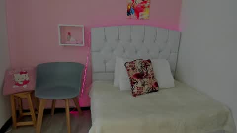 18candy online show from December 2024 03:42:01 PM