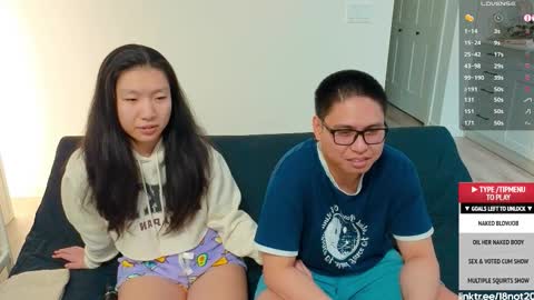 Snapshot of 18not20 chatting on November 2025 01:03:02 AM Tong Ralph online show from November 2025 01:03:02 AM