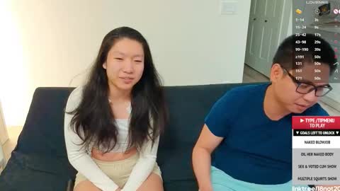 Snapshot of 18not20 chatting on November 2025 12:33:01 AM Tong Ralph online show from November 2025 12:33:01 AM