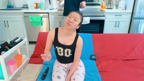 Tong  Ralph online show from June 2026 01:11:01 AM