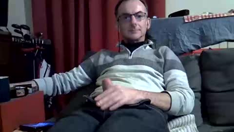 Snapshot of 18remy45 chatting on March 2026 09:31:01 PM 18remy45 online show from March 2026 09:31:01 PM