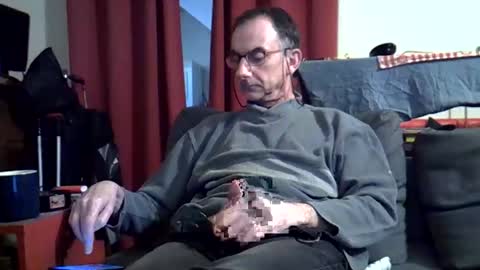 Snapshot of 18remy45 chatting on April 2026 11:55:02 AM 18remy45 online show from April 2026 11:55:02 AM