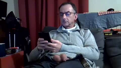 Snapshot of 18remy45 chatting on April 2026 04:32:02 PM 18remy45 online show from April 2026 04:32:02 PM