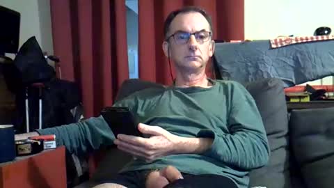 Snapshot of 18remy45 chatting on April 2026 03:05:02 PM 18remy45 online show from April 2026 03:05:02 PM