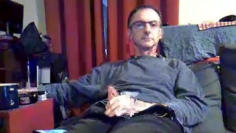 Snapshot of 18remy45 chatting on April 2026 04:56:02 PM 18remy45 online show from April 2026 04:56:02 PM