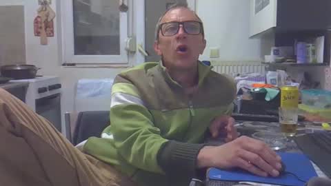 Snapshot of 1973man chatting on March 2026 08:59:02 PM 1973man online show from March 2026 08:59:02 PM