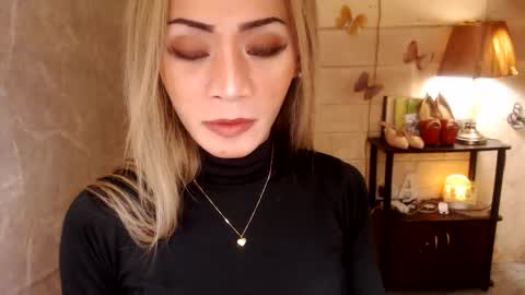 Snapshot of 1bigsurprise4you chatting on March 2026 10:04:02 PM angel online show from March 2026 10:04:02 PM