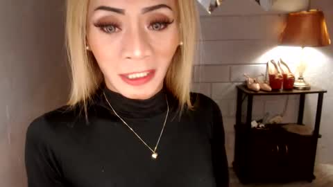 Snapshot of 1bigsurprise4you chatting on April 2026 08:31:01 PM angel online show from April 2026 08:31:01 PM