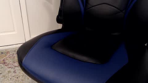 Snapshot of 1dad2plz chatting on January 2025 12:59:01 PM i erupt if you suck ur nipples 4 me and look at the camera while watching me online show from January 2025 12:59:01 PM