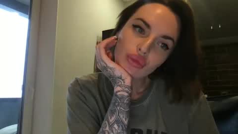 DOVE online show from December 2024 12:49:01 PM