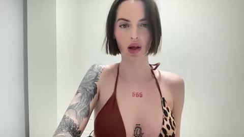 Snapshot of 1dove chatting on March 2026 07:43:02 PM DOVE online show from March 2026 07:43:02 PM