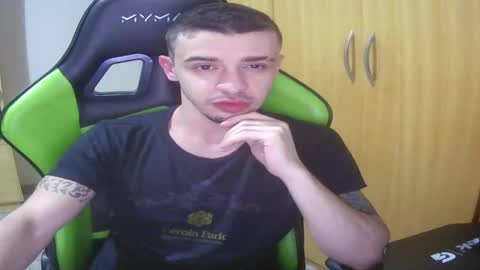 Snapshot of 1good_vibes1 chatting on April 2026 08:39:01 AM 1good_vibes1 online show from April 2026 08:39:01 AM