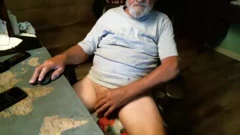 Snapshot of 1handyanddee chatting on April 2026 11:54:02 PM 1handyanddee online show from April 2026 11:54:02 PM