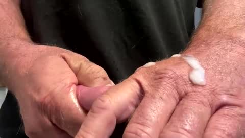 Snapshot of 1hunglo412 chatting on October 2025 12:04:01 PM 1hunglo412 online show from October 2025 12:04:01 PM