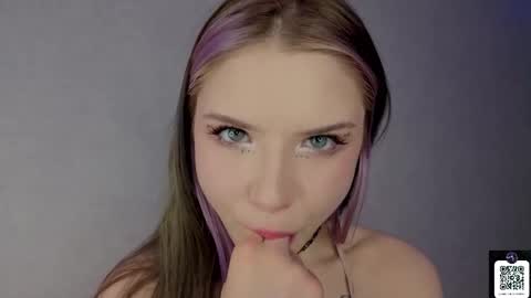 Snapshot of 1ktimes_goodnight chatting on March 2026 01:39:02 PM Mia online show from March 2026 01:39:02 PM