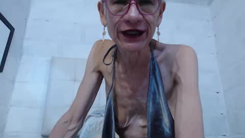 Miss Monserrate online show from January 2025 09:47:01 PM