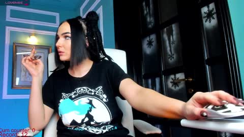 Moona  online show from December 2024 03:24:02 PM