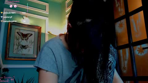 Moona  online show from January 2025 10:35:02 PM