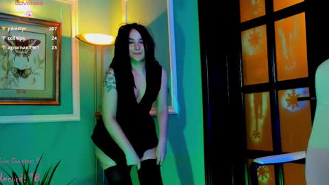 Moona  online show from February 2025 08:13:02 PM