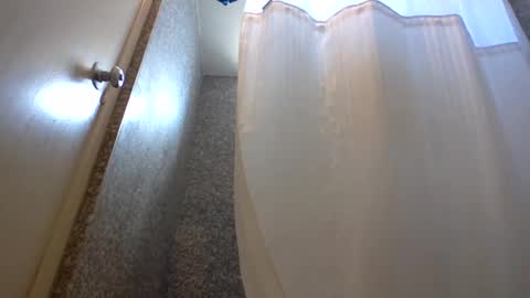 TheShyOne18 online show from May 2026 09:31:02 PM
