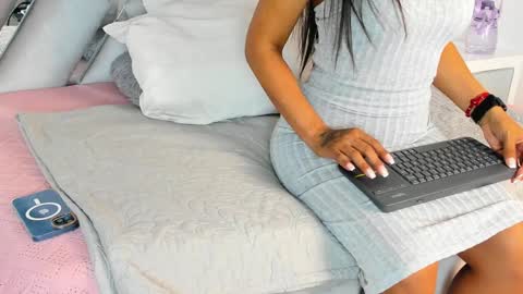 Luisa online show from December 2024 01:38:02 PM