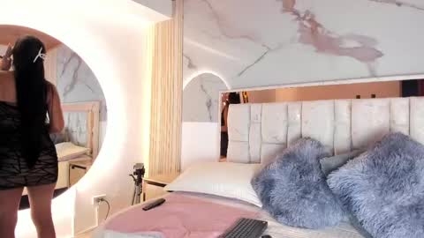 Snapshot of 1naughty_milf chatting on June 2026 11:09:02 PM Luisa online show from June 2026 11:09:02 PM
