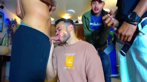 Snapshot of 1pushman chatting on September 2025 11:04:02 AM pushman online show from September 2025 11:04:02 AM