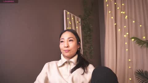 Snapshot of 1reisatumi chatting on December 2025 09:22:02 PM Rei online show from December 2025 09:22:02 PM