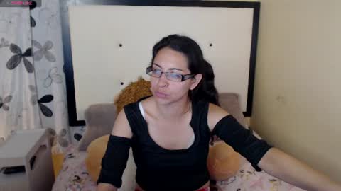 paola online show from June 2026 03:19:02 AM