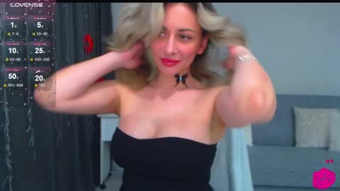 Snapshot of 1sweetvictoria chatting on January 2025 03:21:01 PM Victoria online show from January 2025 03:21:01 PM