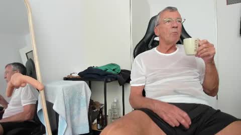 Snapshot of 200gentleman chatting on July 2026 03:40:01 PM Henk online show from July 2026 03:40:01 PM