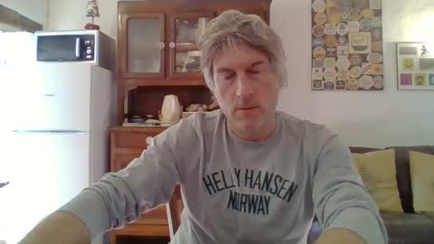 22esserre online show from December 2024 12:49:01 PM