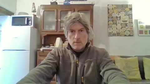 22esserre online show from February 2025 11:45:02 AM