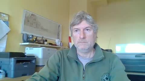 22esserre online show from October 2025 08:00:02 AM