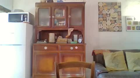 22esserre online show from December 2025 12:22:02 PM